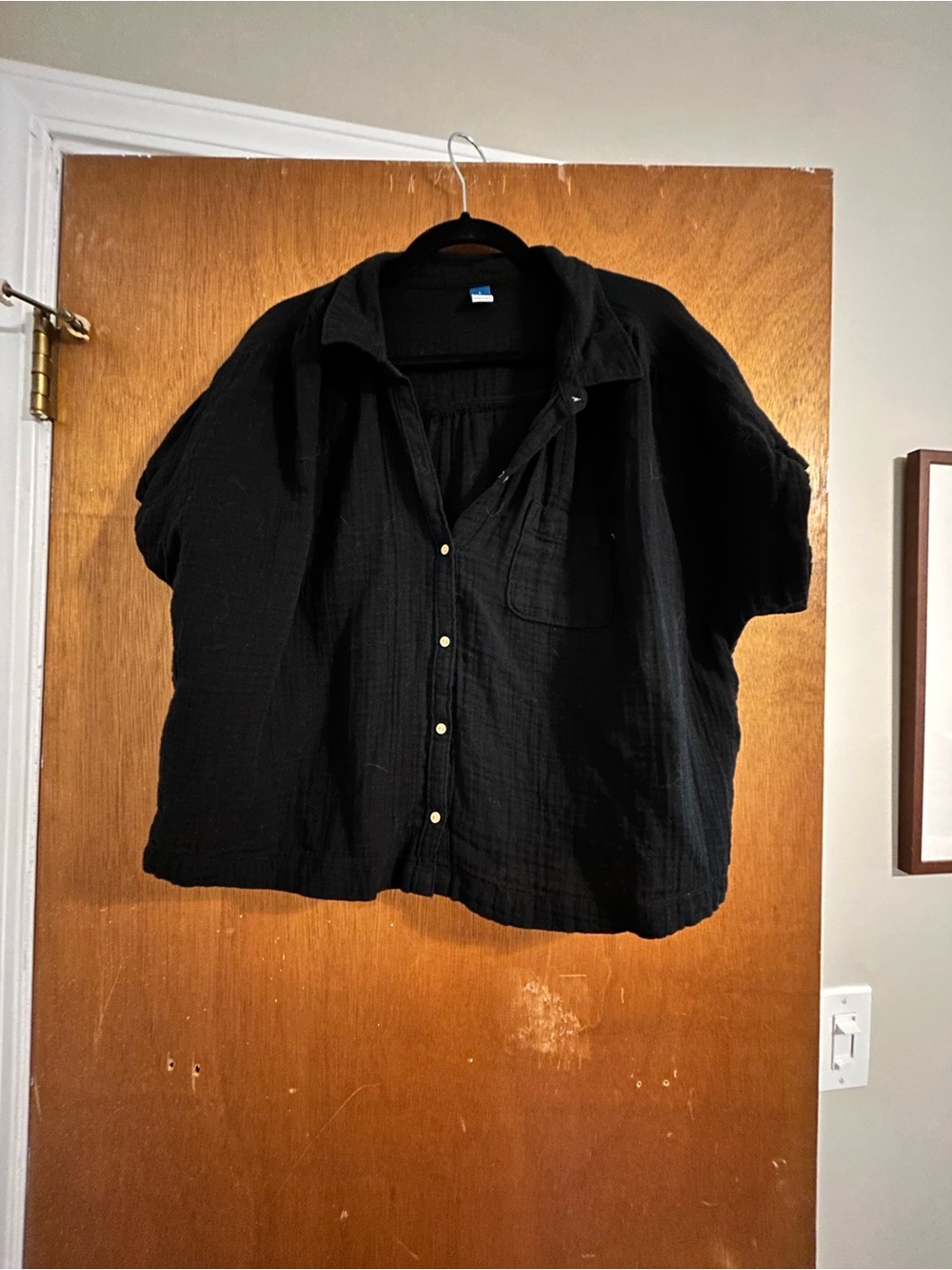 Black Short-Sleeve Button-Up linen